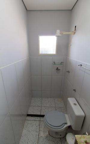 Casa à venda com 40m², 1 quarto e 1 vaga Casa à venda com 40m², 1 quarto e 1 vagaBANHEIRO