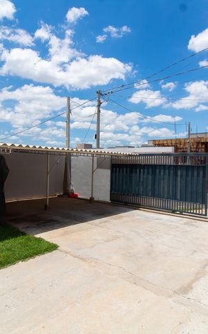 Casa à venda com 40m², 1 quarto e 1 vaga Casa à venda com 40m², 1 quarto e 1 vagaÁREA DE EXTERNA