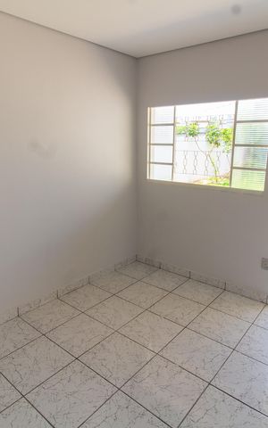 Casa à venda com 40m², 1 quarto e 1 vaga Casa à venda com 40m², 1 quarto e 1 vagaSALA