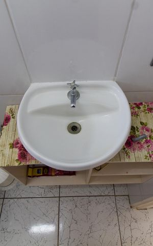 Casa à venda com 40m², 1 quarto e 1 vaga Casa à venda com 40m², 1 quarto e 1 vagaBANHEIRO