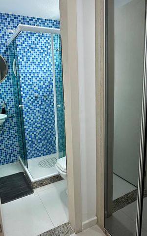 Casa de condomínio à venda com 450m², 4 quartos e 2 vagas Casa de condomínio à venda com 450m², 4 quartos e 2 vagasBanheiro quarto 4