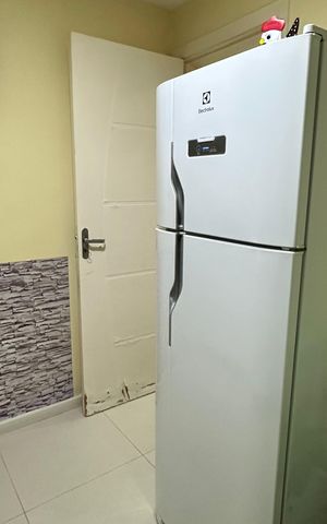 Casa de condomínio à venda com 450m², 4 quartos e 2 vagas Casa de condomínio à venda com 450m², 4 quartos e 2 vagasQuarto de Serviço
