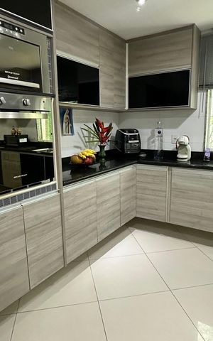 Casa de condomínio à venda com 450m², 4 quartos e 2 vagas Casa de condomínio à venda com 450m², 4 quartos e 2 vagasCozinha