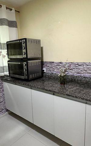 Casa de condomínio à venda com 450m², 4 quartos e 2 vagas Casa de condomínio à venda com 450m², 4 quartos e 2 vagasQuarto de Serviço