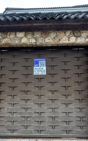 Casa de condomínio à venda com 450m², 4 quartos e 2 vagas Casa de condomínio à venda com 450m², 4 quartos e 2 vagasPlaquinha