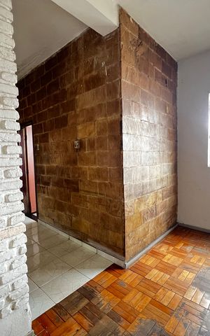 Casa à venda com 140m², 2 quartos e 2 vagas