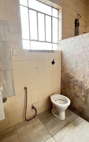 Casa à venda com 140m², 2 quartos e 2 vagas