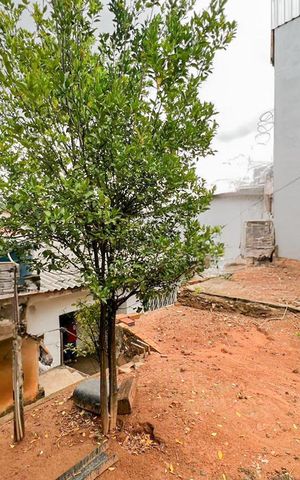 Casa à venda com 140m², 2 quartos e 2 vagas Casa à venda com 140m², 2 quartos e 2 vagasÁrea externa