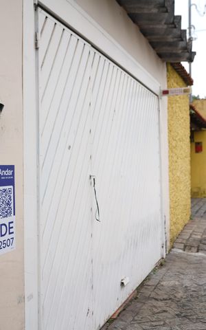 Casa à venda com 260m², 3 quartos e 4 vagasFachada