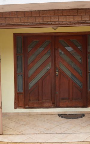 Casa à venda com 260m², 3 quartos e 4 vagasEntrada