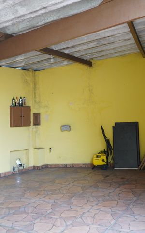 Casa à venda com 260m², 3 quartos e 4 vagasGaragem