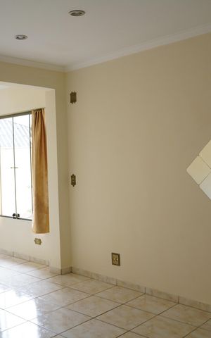 Casa à venda com 260m², 3 quartos e 4 vagasSuite