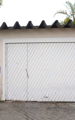 Casa à venda com 260m², 3 quartos e 4 vagasFachada