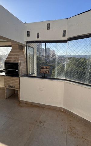 Apartamento à venda com 160m², 3 quartos e 3 vagas Apartamento à venda com 160m², 3 quartos e 3 vagasVaranda