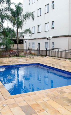 Apartamento à venda com 96m², 3 quartos e 1 vaga Apartamento à venda com 96m², 3 quartos e 1 vagaÁrea comum - Piscina