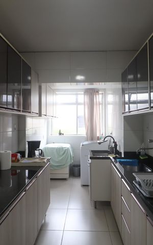 Apartamento à venda com 70m², 2 quartos e 1 vagaCozinha e Área de Serviço
