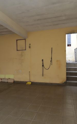 Casa à venda com 150m², 2 quartos e 2 vagasGaragem