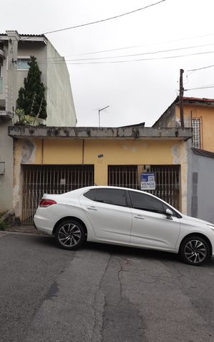 Casa à venda com 150m², 2 quartos e 2 vagasFachada
