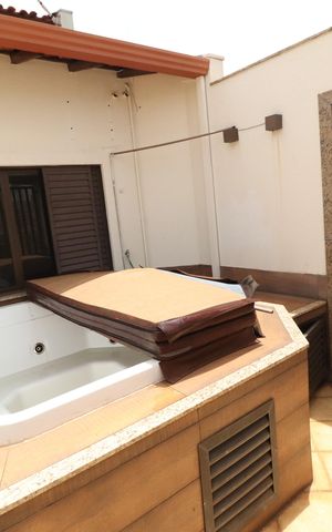 Apartamento para alugar com 506m², 5 quartos e 2 vagasBanheira