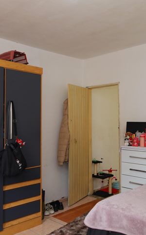 Casa à venda com 340m², 1 quarto e 2 vagasQuarto