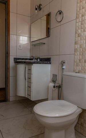 Casa para alugar com 187m², 3 quartos e 3 vagas Casa para alugar com 187m², 3 quartos e 3 vagasBanheiro da Suíte
