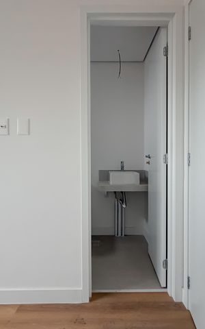 Apartamento à venda com 83m², 2 quartos e 1 vaga Apartamento à venda com 83m², 2 quartos e 1 vagaBanheiro da Suíte 1