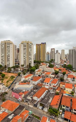 Apartamento à venda com 83m², 2 quartos e 1 vaga Apartamento à venda com 83m², 2 quartos e 1 vagaVista da Varanda