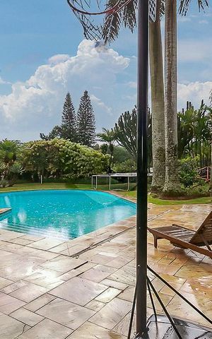 Casa à venda com 578m², 4 quartos e 4 vagas