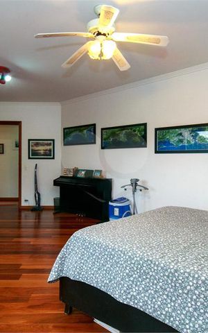 Casa à venda com 578m², 4 quartos e 4 vagas