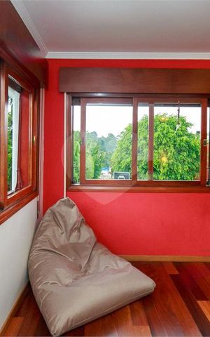 Casa à venda com 578m², 4 quartos e 4 vagas