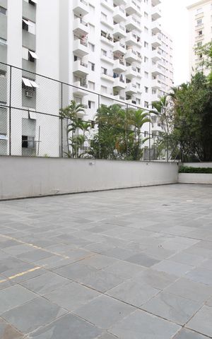 Apartamento para alugar com 99m², 2 quartos e 1 vagaÁrea Somum - Quadra