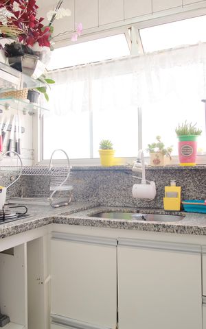 Apartamento à venda com 60m², 2 quartos e 1 vagaCozinha e Área de Serviço