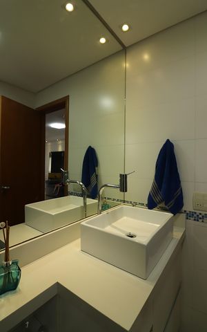 Apartamento à venda com 82m², 3 quartos e 2 vagasBanheiro Social