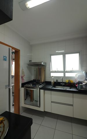 Apartamento à venda com 82m², 3 quartos e 2 vagasCozinha 
