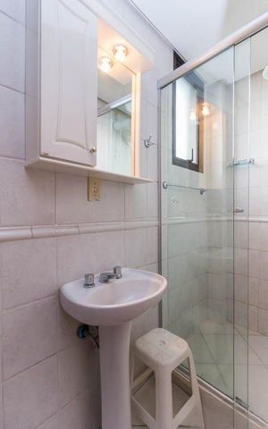 Apartamento à venda com 128m², 2 quartos e 2 vagasBanheiro 1 