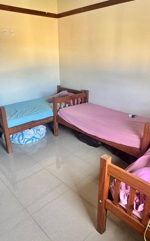 Casa de condomínio à venda com 260m², 4 quartos e 6 vagas Casa de condomínio à venda com 260m², 4 quartos e 6 vagasSuíte