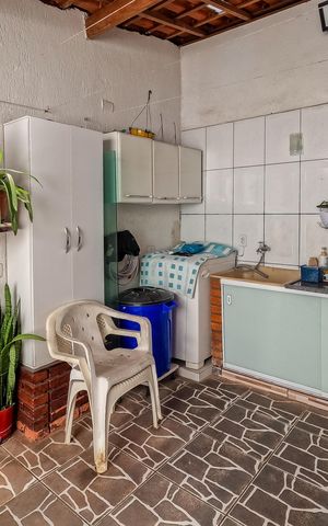 Casa para alugar com 180m², 2 quartos e 1 vagaÁrea de Serviço