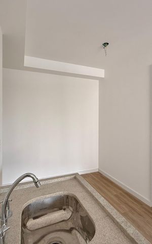 Studio à venda com 29m², 0 quarto e sem vaga Studio à venda com 29m², 0 quarto e sem vagaCozinha