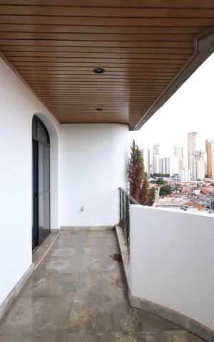 Apartamento à venda com 280m², 4 quartos e 4 vagasSacada