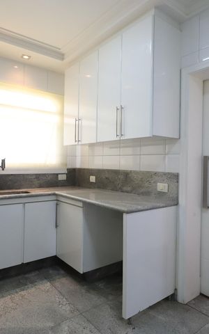 Apartamento à venda com 280m², 4 quartos e 4 vagasCozinha