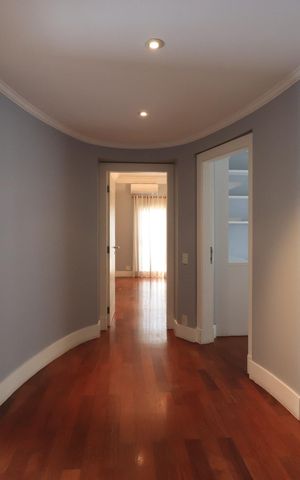 Apartamento à venda com 280m², 4 quartos e 4 vagasCorredor
