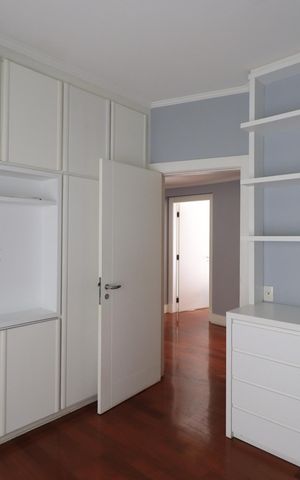 Apartamento à venda com 280m², 4 quartos e 4 vagasQuarto 