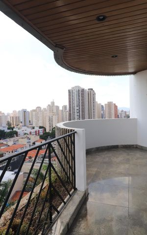 Apartamento à venda com 280m², 4 quartos e 4 vagasSacada