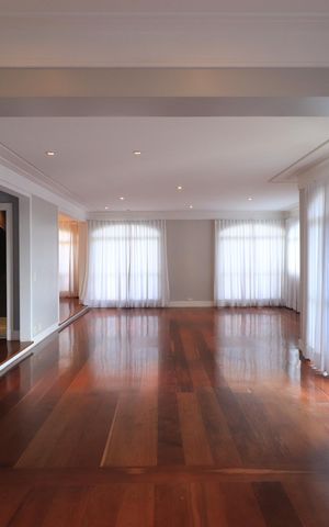 Apartamento à venda com 280m², 4 quartos e 4 vagasSala