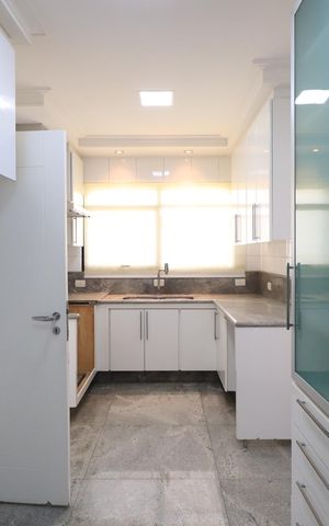 Apartamento à venda com 280m², 4 quartos e 4 vagasCozinha