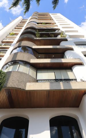 Apartamento à venda com 280m², 4 quartos e 4 vagasFachada