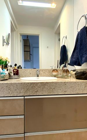 Apartamento à venda com 132m², 3 quartos e 3 vagasBanheiro da Suíte 1
