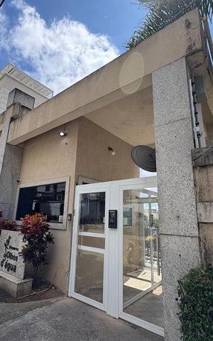 Apartamento à venda com 50m², 2 quartos e 1 vaga Apartamento à venda com 50m², 2 quartos e 1 vagaFachada
