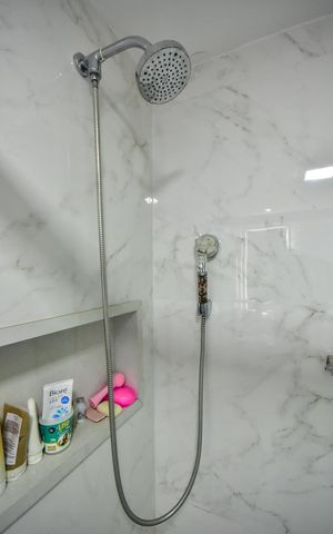 Apartamento à venda com 147m², 4 quartos e 2 vagasChuveiro da Suíte