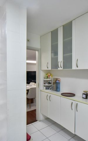 Apartamento à venda com 147m², 4 quartos e 2 vagasCozinha